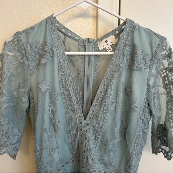 Socialite Light Blue Green Lace Romper Women’s Size Small - Picture 3 of 7